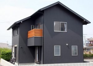 切妻屋根屋根その５｜逆瀬川はうじんぐ　注文住宅の外観